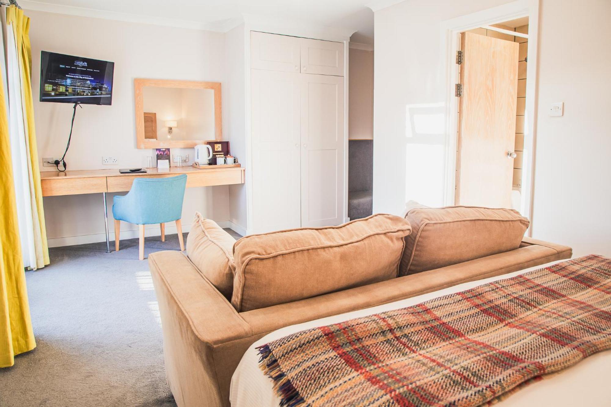County Hotel Chelmsford Esterno foto