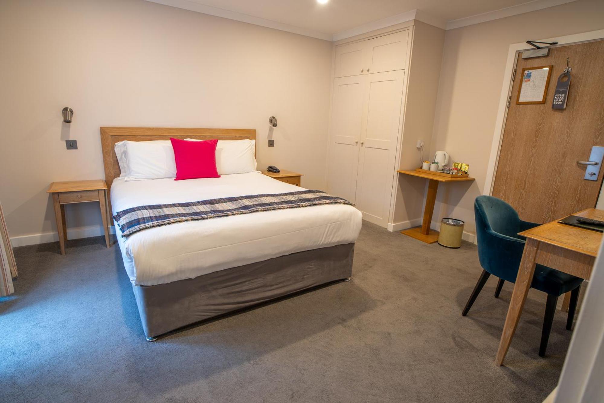County Hotel Chelmsford Esterno foto