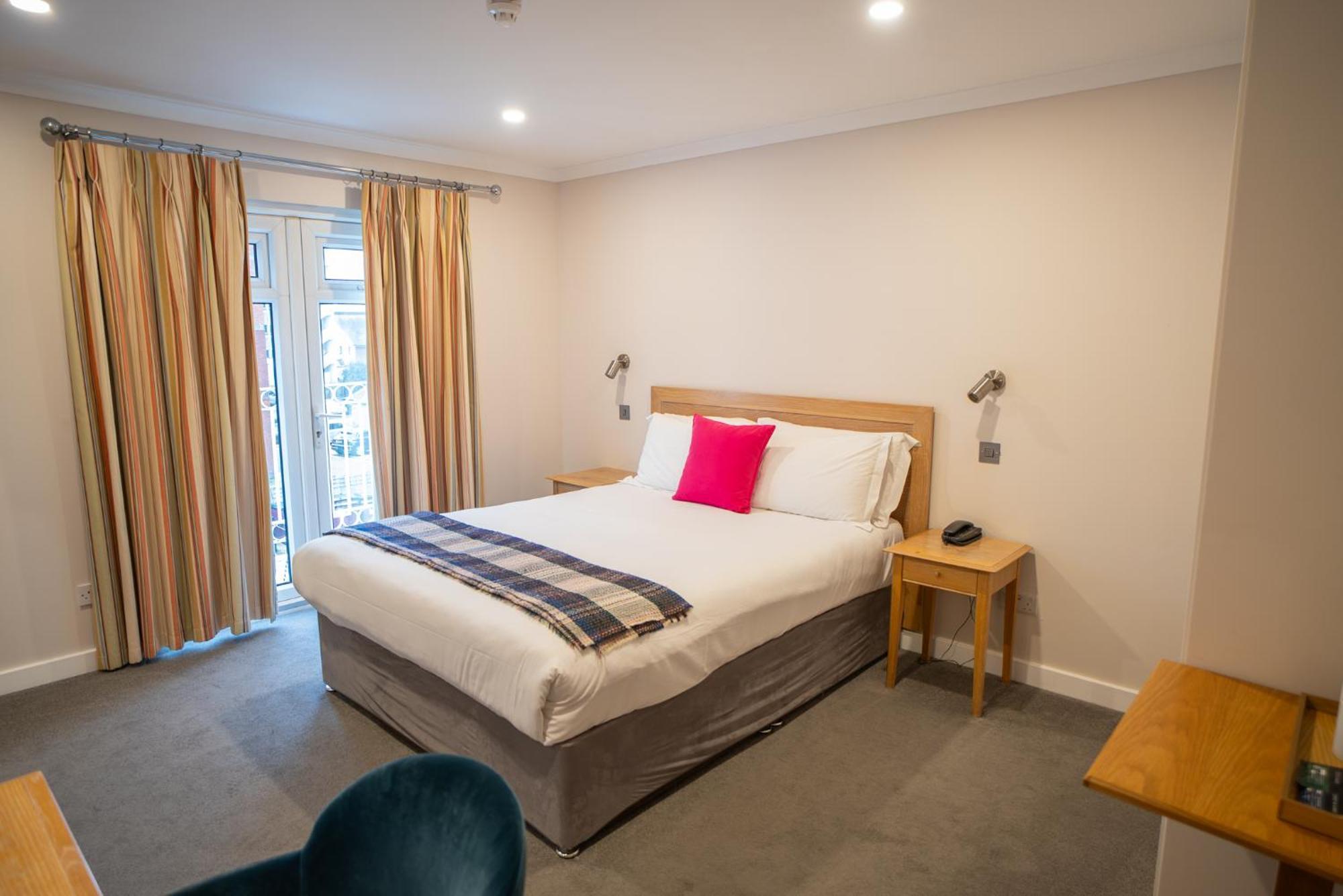 County Hotel Chelmsford Esterno foto
