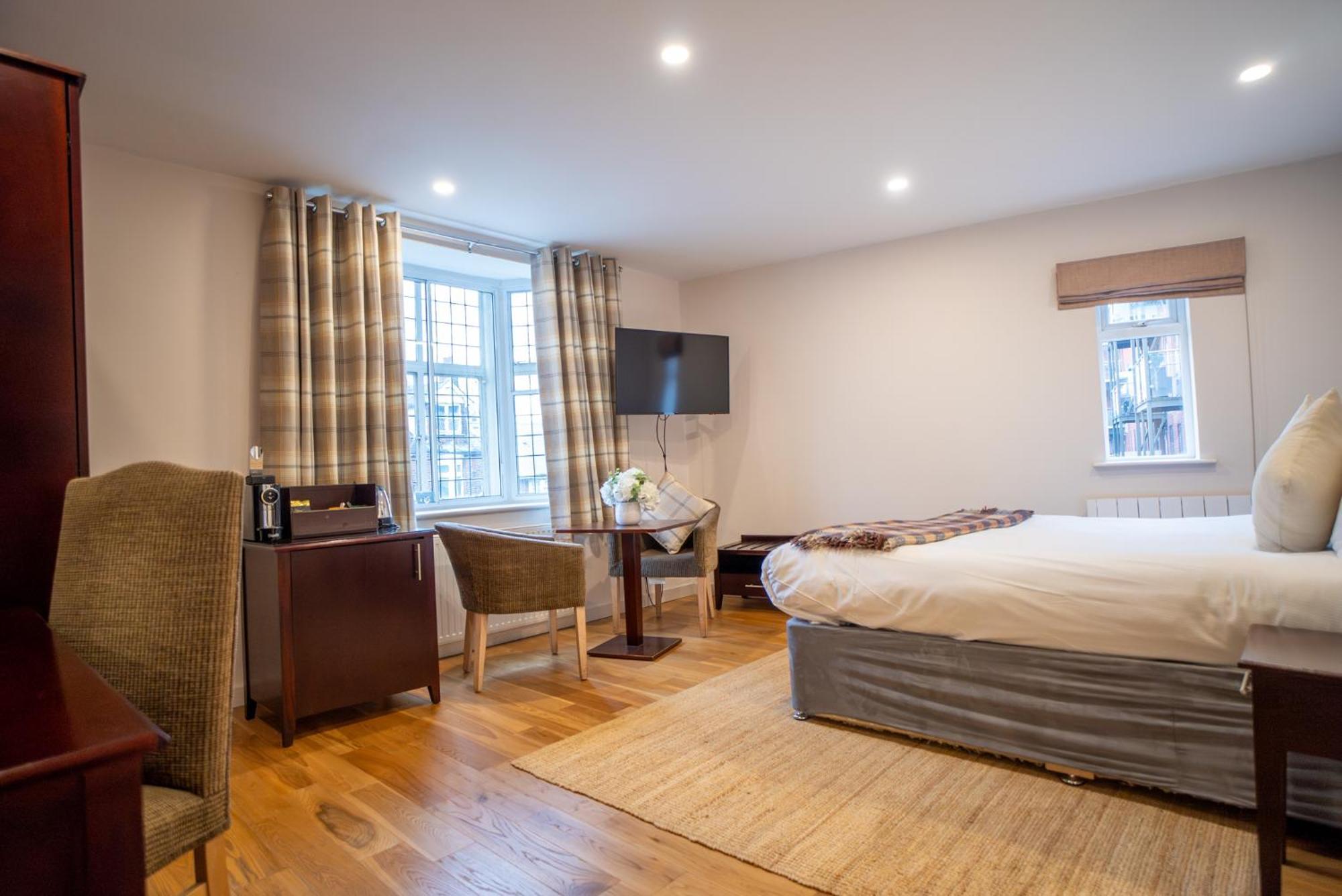 County Hotel Chelmsford Esterno foto