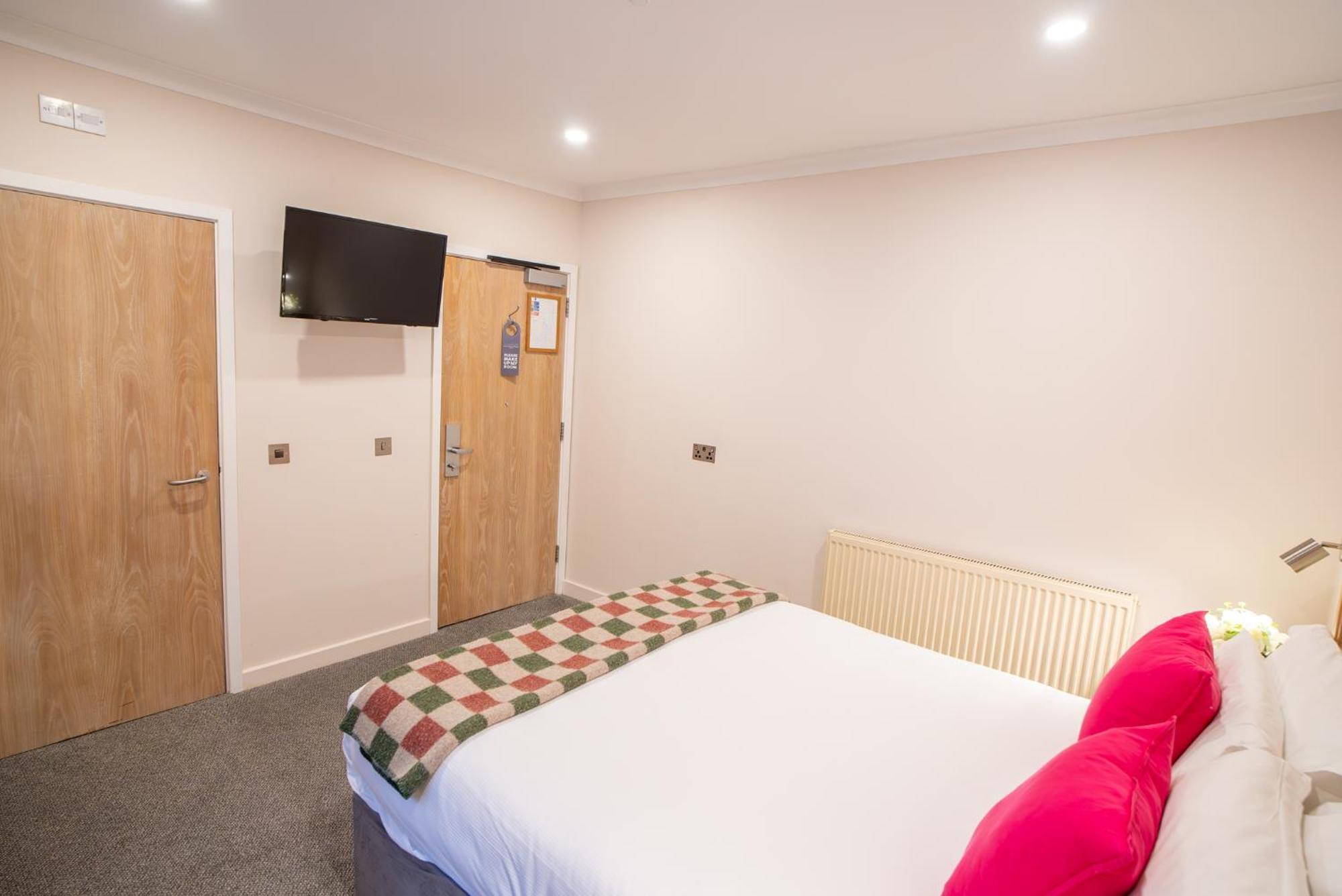 County Hotel Chelmsford Esterno foto
