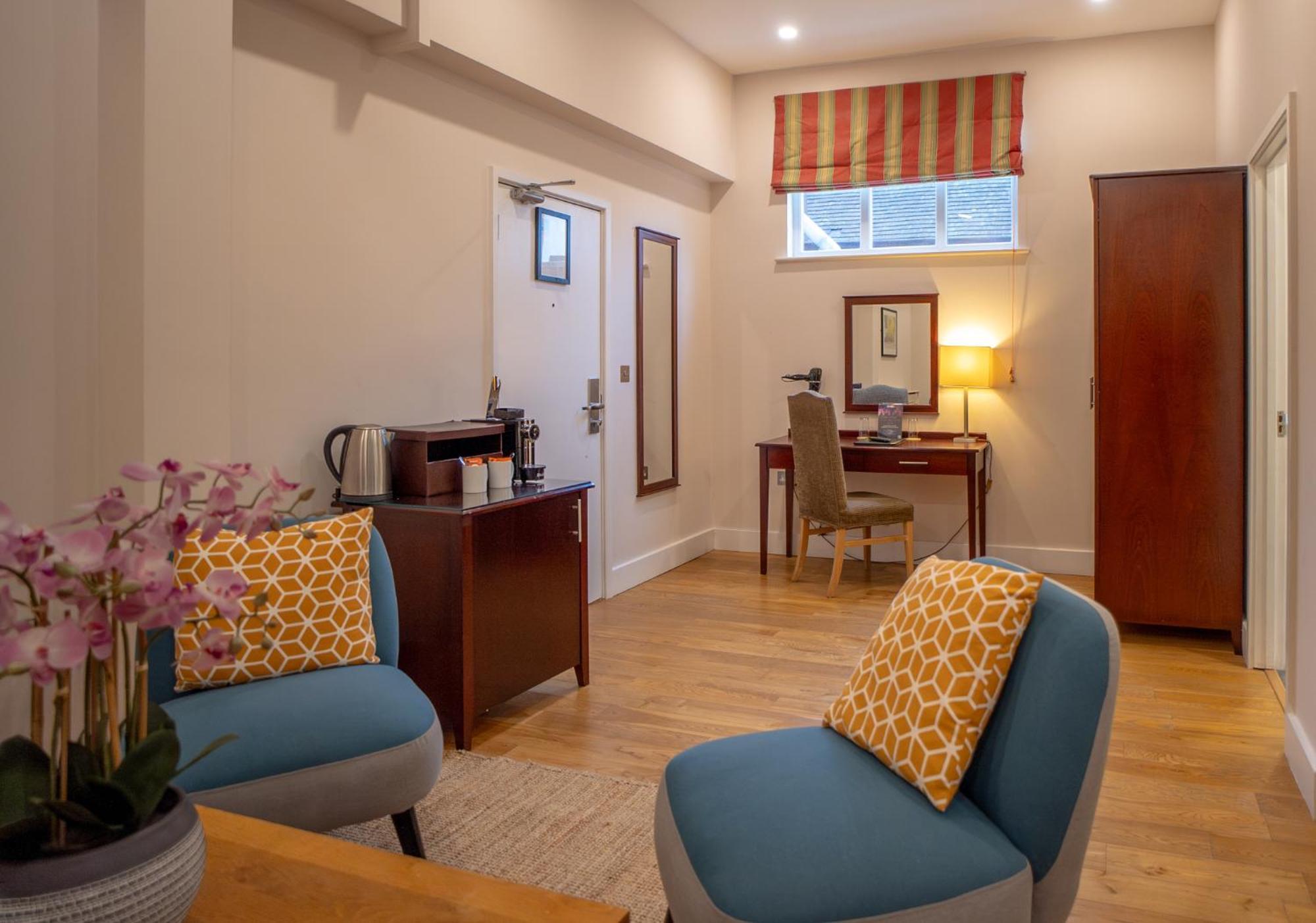 County Hotel Chelmsford Esterno foto